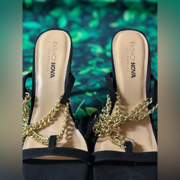 SALE NEW Never Worn BeautifulGold Chained Fashion Nova Heels Ready To Ship - Picture 2 of 11